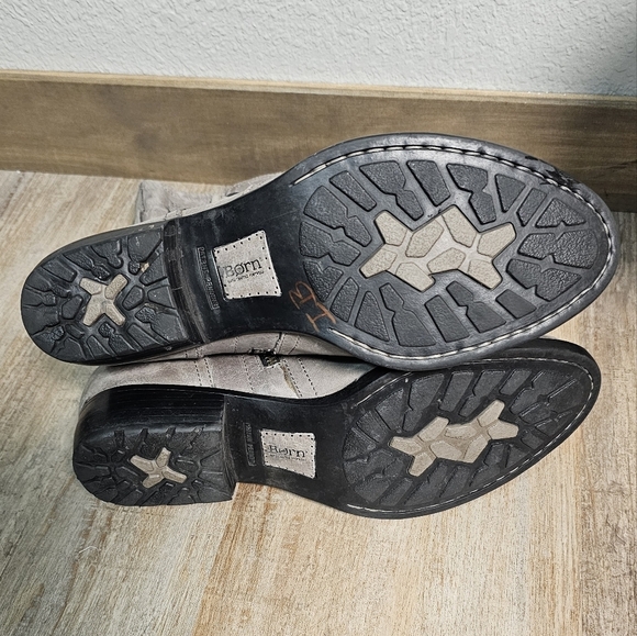 Born Women's Gray Leather Buckle Boots.  Zip Entry Sz 8 - Picture 6 of 8